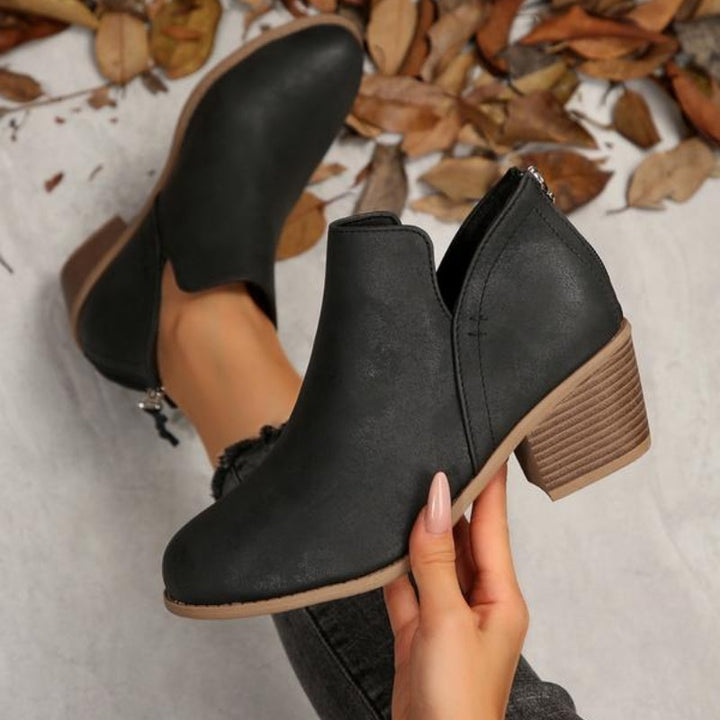Evelyn | Chic V-Style Ankle Boots