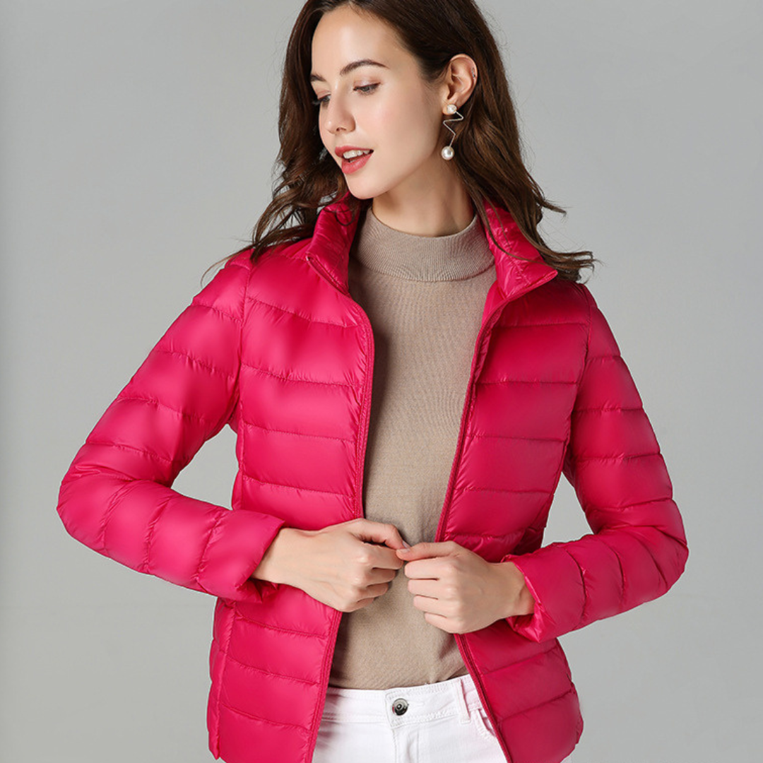 Mira | Ultra-light down jacket with sophisticated pleats