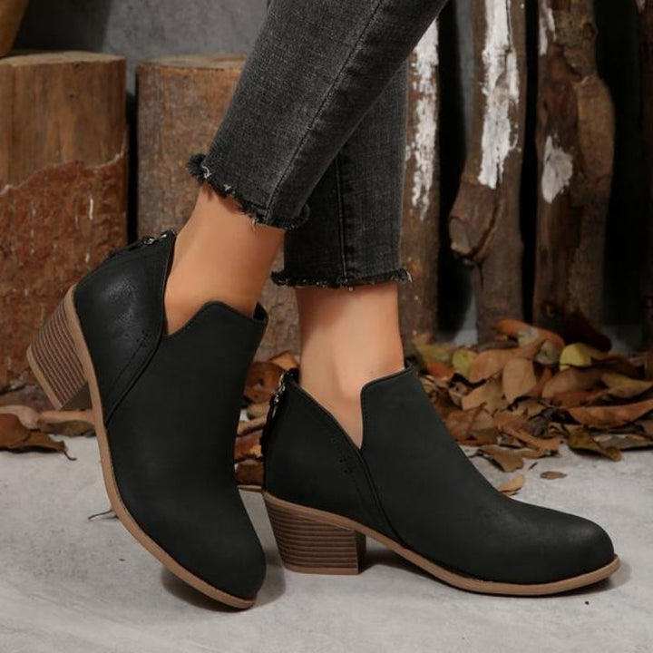 Evelyn | Chic V-Style Ankle Boots