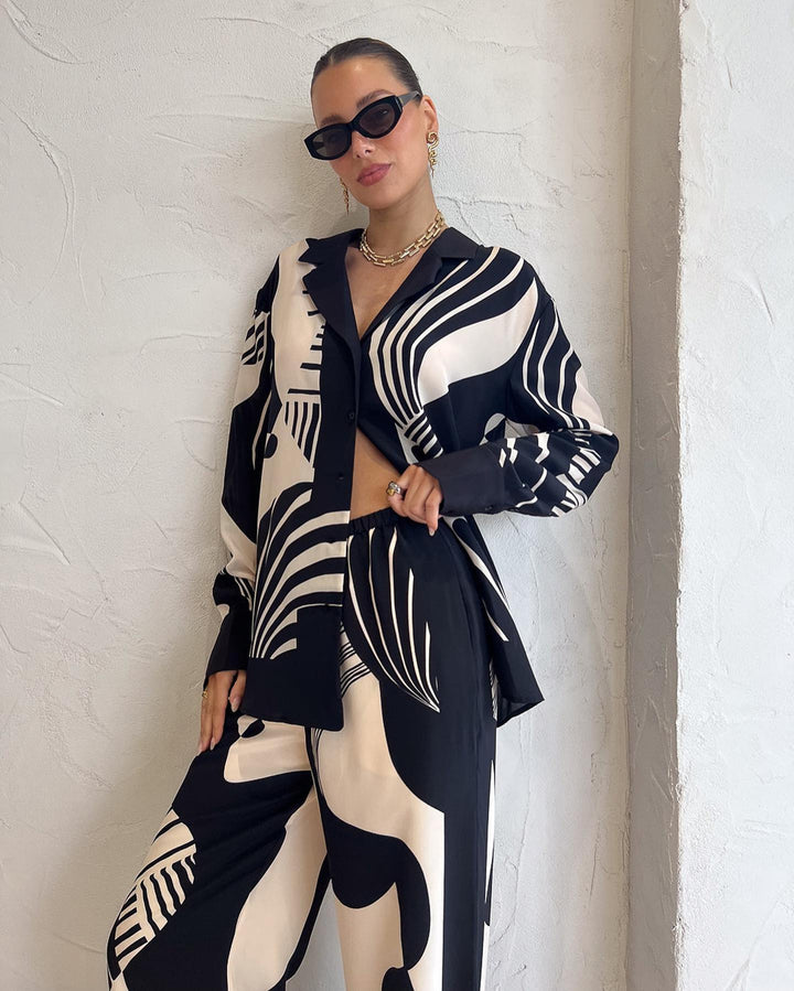 Isla | Versatile black and white set