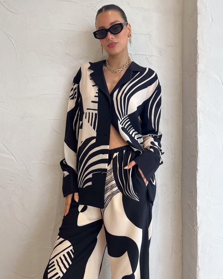 Isla | Versatile black and white set