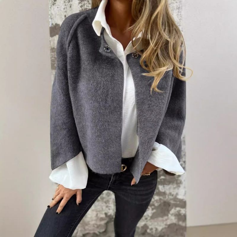 Donna - Short jacket with chic flared sleeves